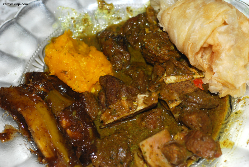 Illustration for article titled SnackTAYku International: Hurry Hurry, Come For Curry!